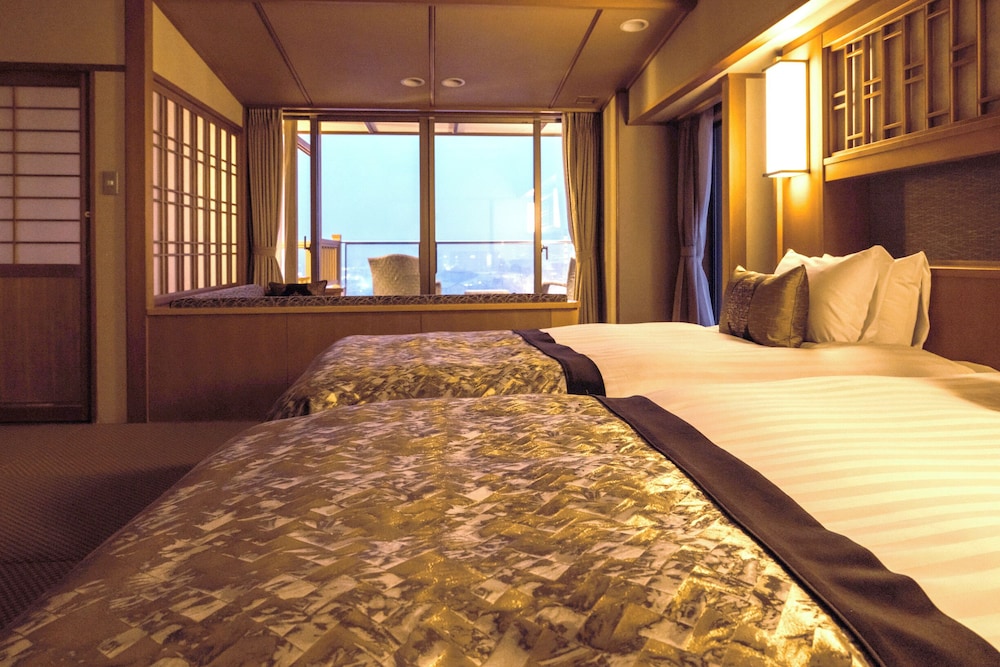 スーペリア ツインルーム 露天風呂付 禁煙 リバービュー 客室1 | 人吉温泉 清流山水花 あゆの里