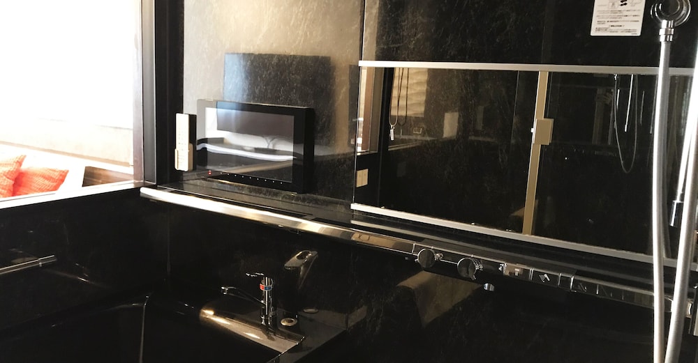 ダブルルーム バスルームのシャワー0 | 長良川清流ホテル