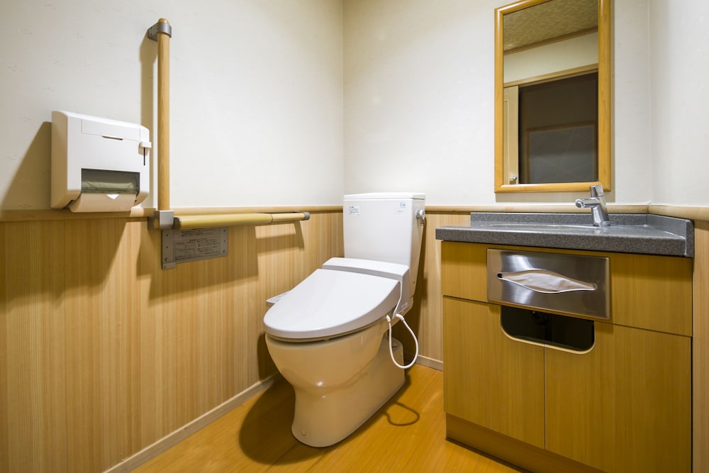 野楽の間 和室 露天風呂付[山梨ワインラウンジ利用可能] 客室の設備とサービス1 | 富士山温泉 ホテル鐘山苑