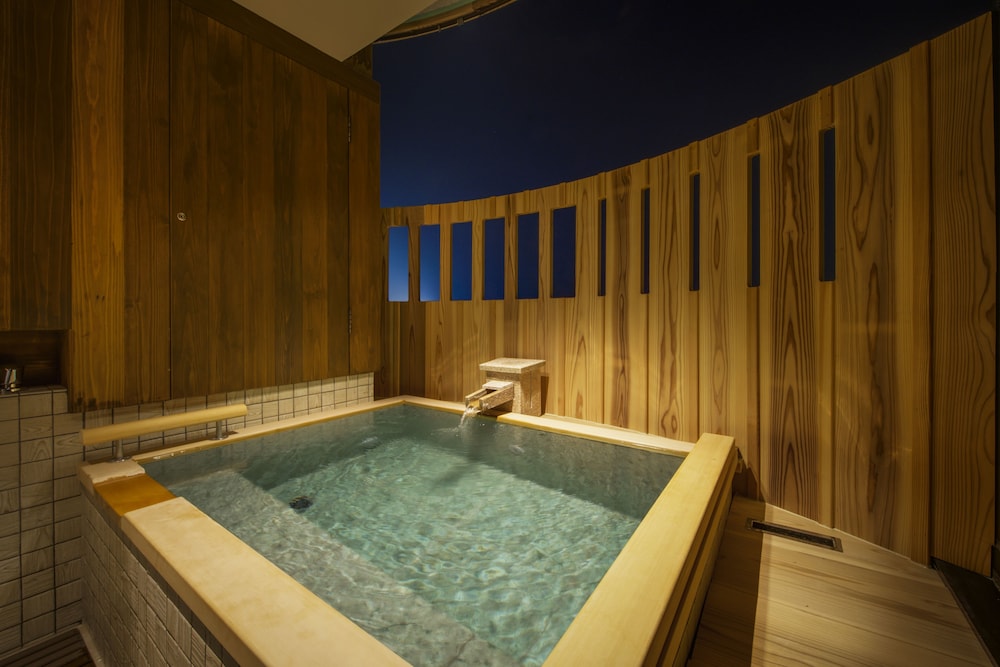 燦里 Comfort 洋室 富士山側 [山梨ワインラウンジ利用可能] バスルーム1 | 富士山温泉 ホテル鐘山苑