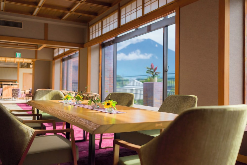 瑞穂　露天風呂付　富士山側 [山梨ワインラウンジ利用可能] エグゼクティブ ラウンジ5 | 鐘山苑 別墅然然 （べっしょ ささ）