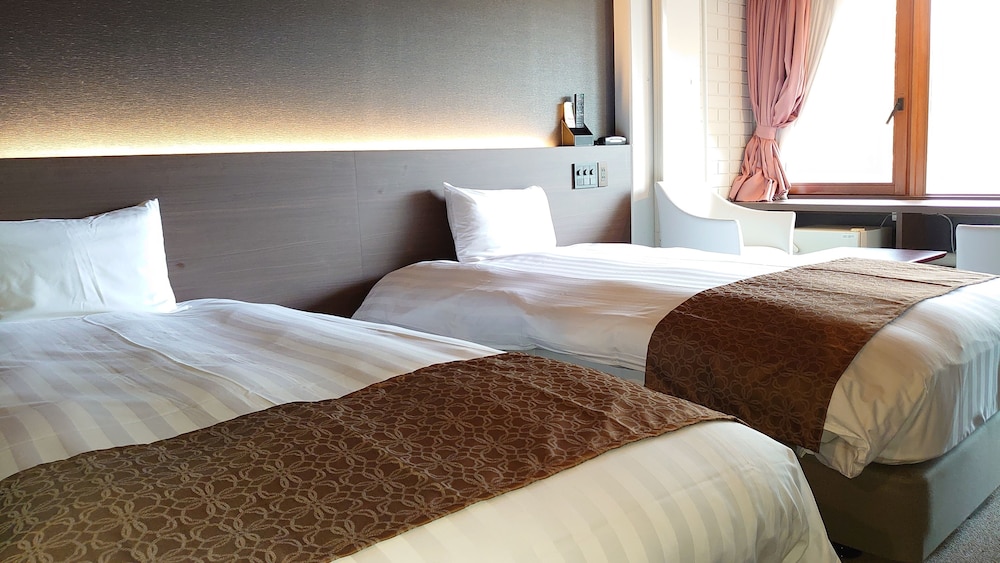 客室1 | 旧軽井沢ホテル 東雲