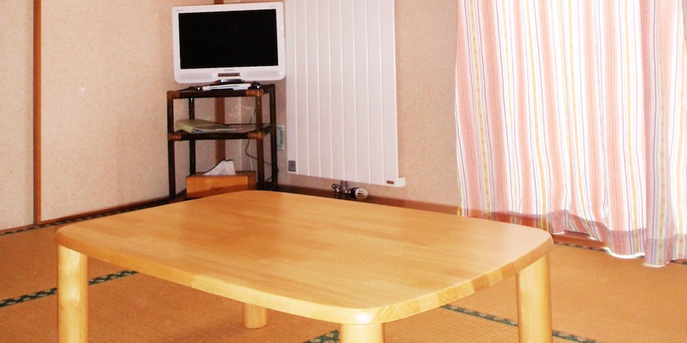 和室8畳 [禁煙] WIFI無料 共有バスルーム | ペンション星に願いを