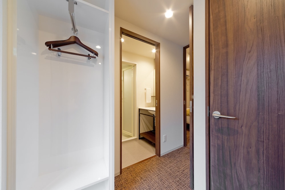 デラックス ダブルルーム 客室の設備とサービス1 | M’s INN 東山