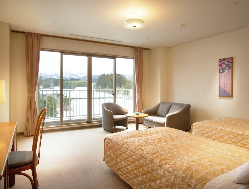 ツインルーム 共用バスルーム | つるぎ恋月