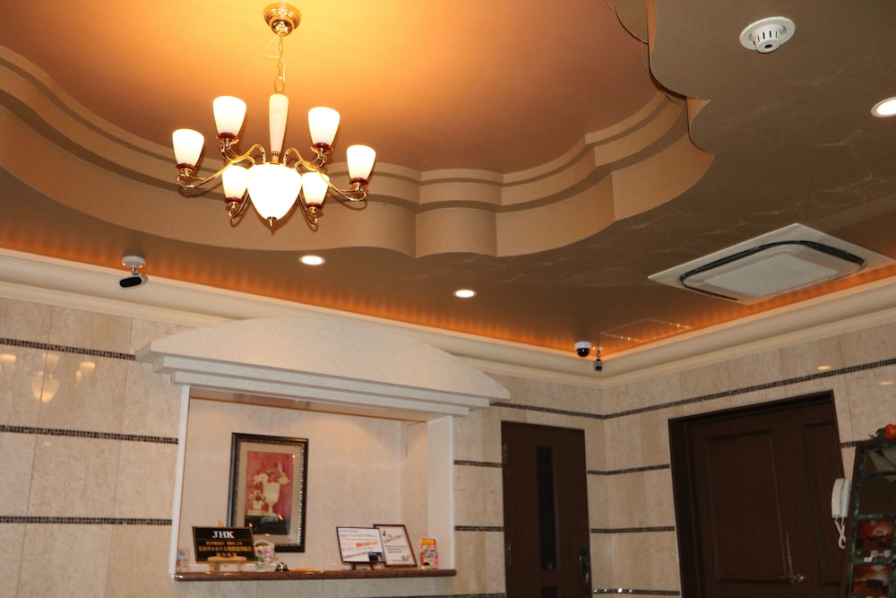 内部エントランス1 | ホテル サリ・リゾート 滝野社店 - アダルト オンリー