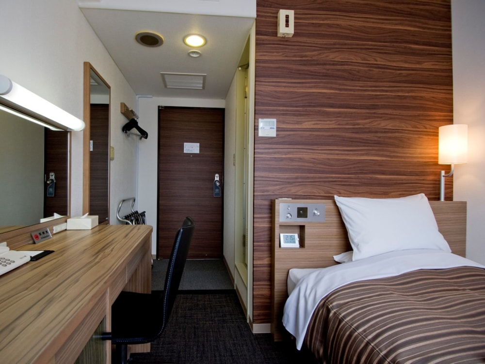 セミダブル ルーム（禁煙） | 倉吉シティホテル