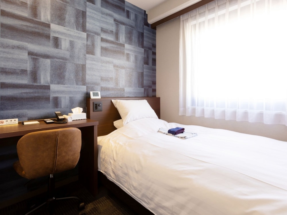 セミダブル ルーム（禁煙） 客室1 | 倉吉シティホテル