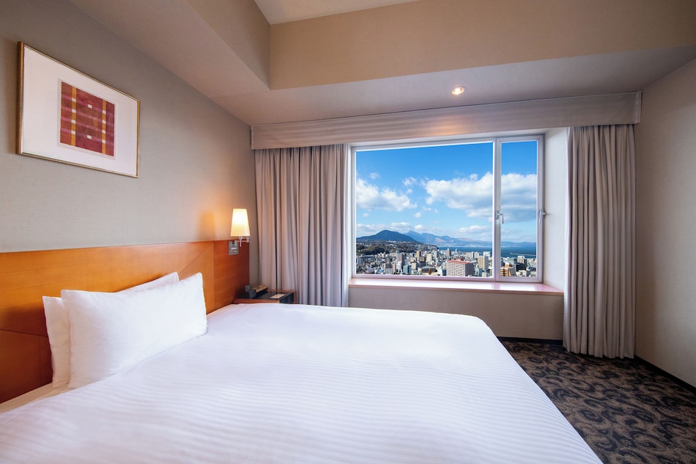 スタンダード セミダブルルーム 禁煙 | ホテル日航大分 オアシスタワー