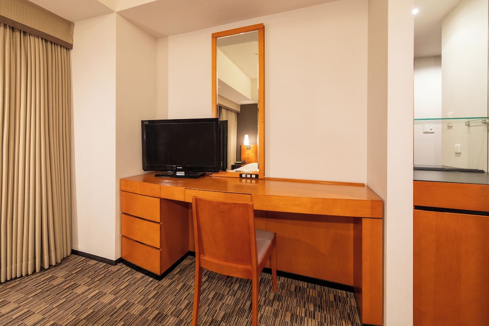 スタンダード セミダブルルーム 禁煙 客室1 | ホテル日航大分 オアシスタワー