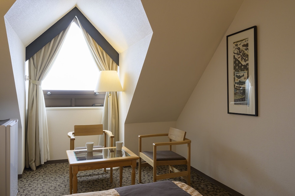 ダブルルーム 禁煙 客室1 | 富良野リゾートホテル エーデルヴェルメ