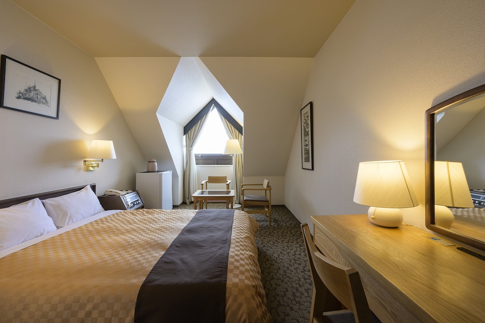 ダブルルーム 禁煙 | 富良野リゾートホテル エーデルヴェルメ