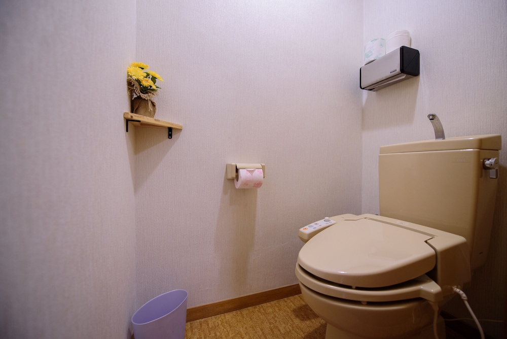 和室8畳1F　バス,シャワー無し　(禁煙) バスルーム0 | 湯布院温泉 ひすいの宿 黎明