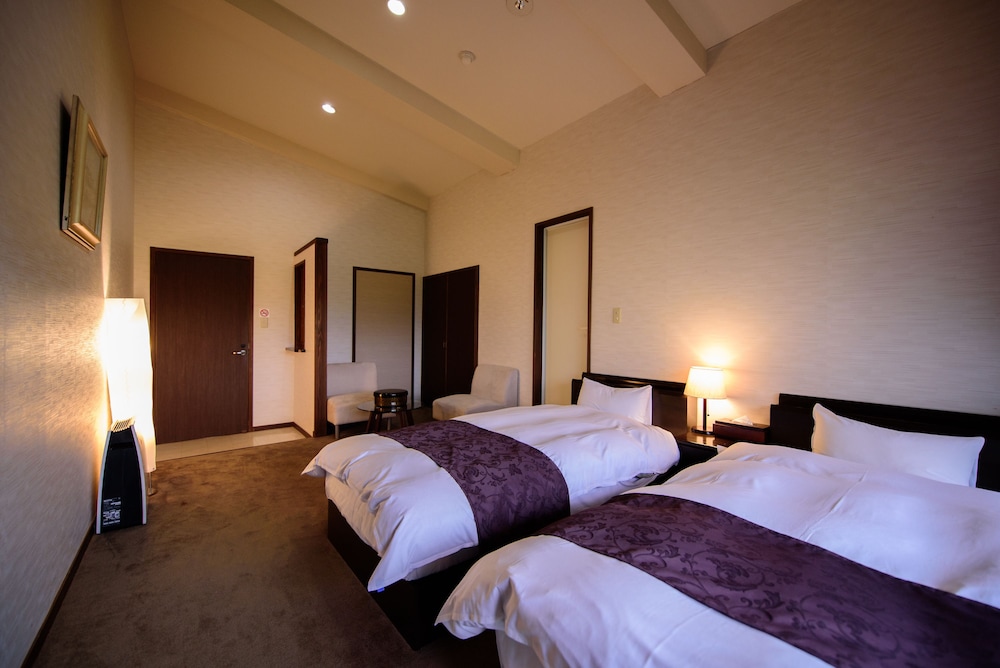 洋室ツイン展望室　(禁煙) | 湯布院温泉 ひすいの宿 黎明