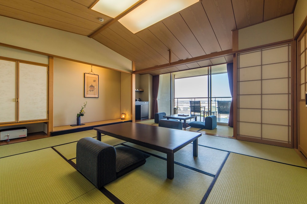 『空』角上楼 別館　雲上楼 | 和味の宿 角上楼
