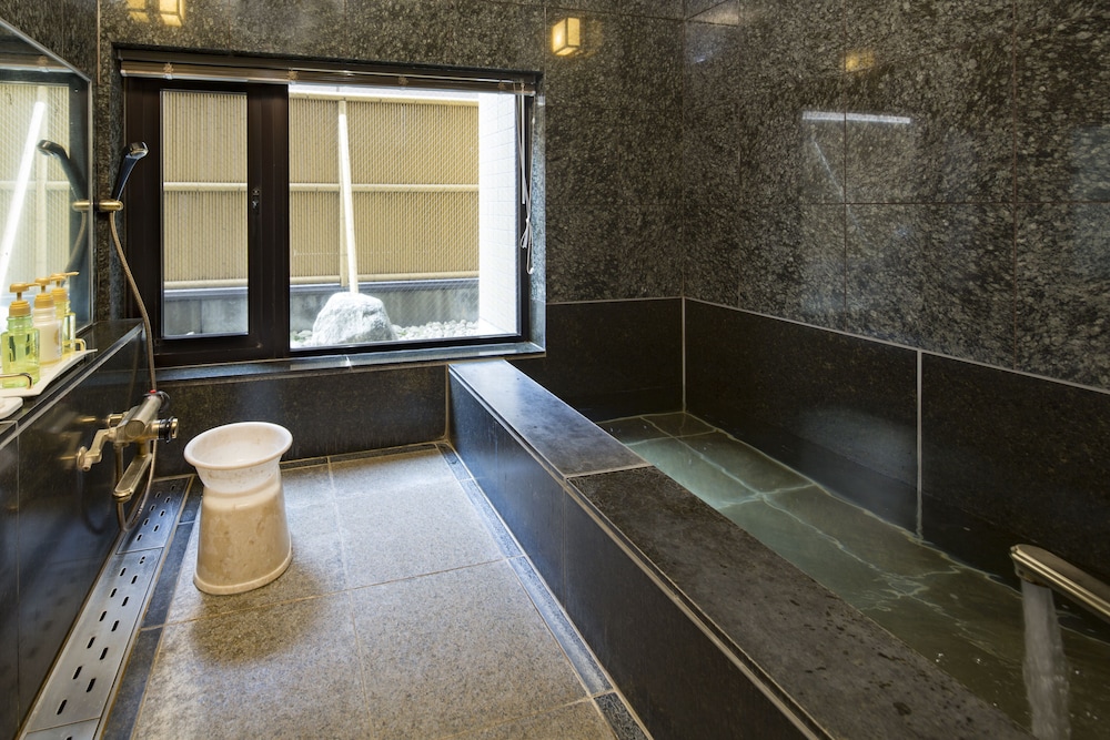 和室 温泉付き(8畳)禁煙 客室2 | 天然温泉プレミアホテル -CABIN- 帯広