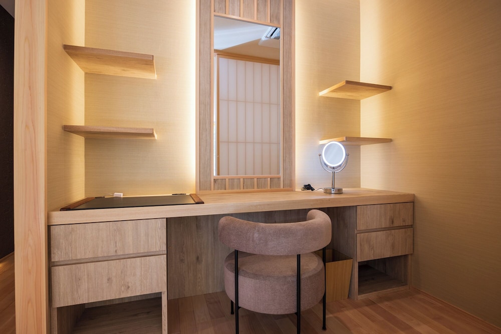 プレステージスイート(Kumo) ワードローブ2 | 金乃竹 塔ノ澤 - 大人限定