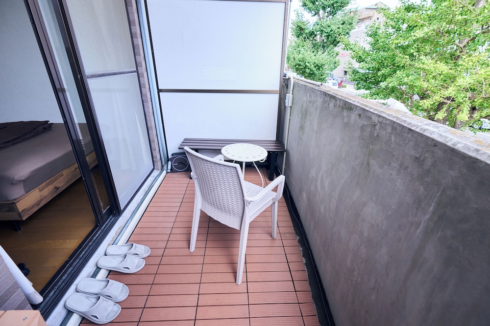 個室セミダブルルーム(タイプA) 客室8 | 鹿児島グリーンゲストハウス