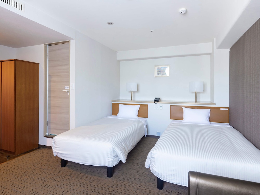 デラックス ツインルーム 禁煙 客室2 | ホテルウイングポート長崎