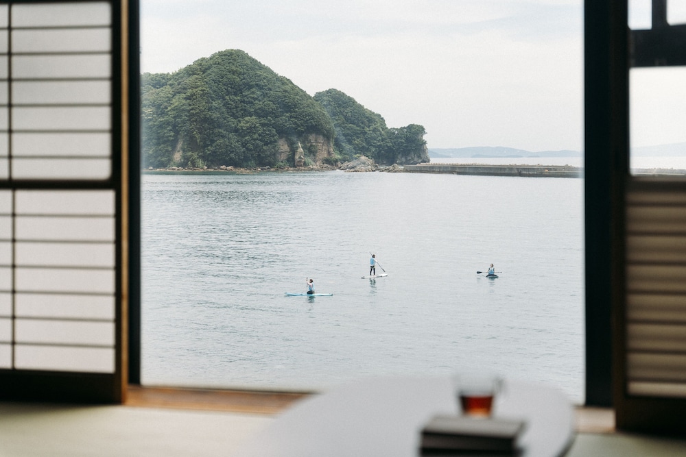 トリプルルーム オーシャンビュー バルコニーからの眺望1 | Nagasaki House ぶらぶら