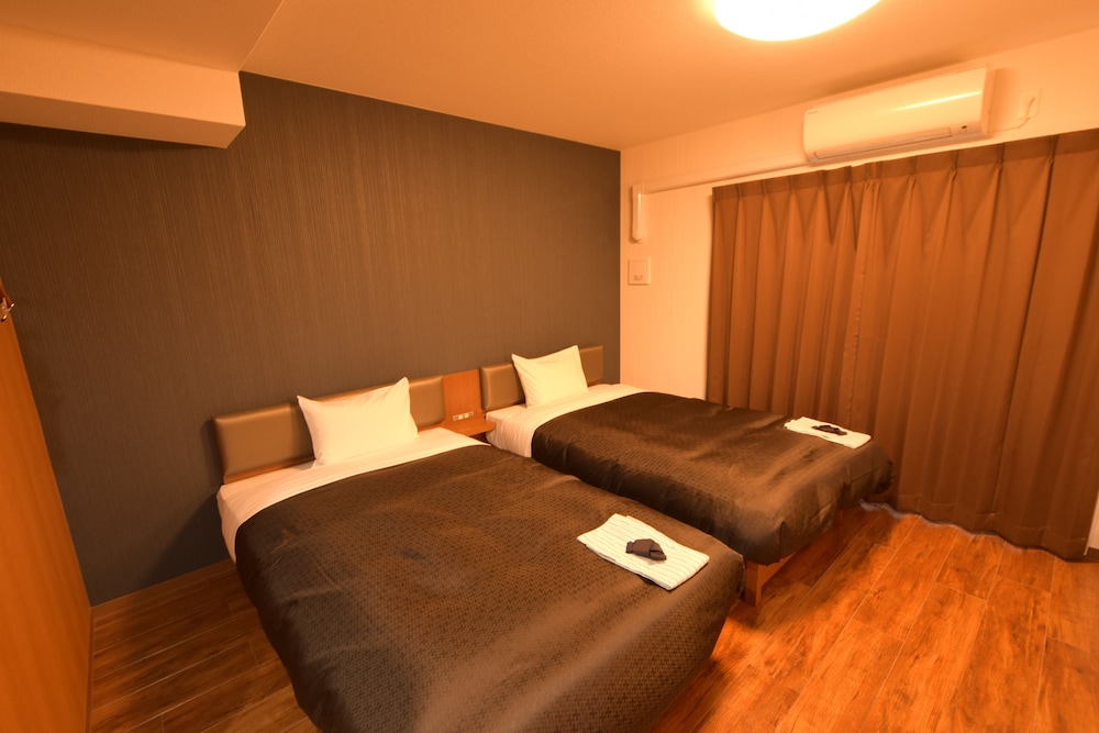 ベーシック ツインルーム 2 ベッドルーム 禁煙 客室4 | ホテルトラッド大阪鶴橋