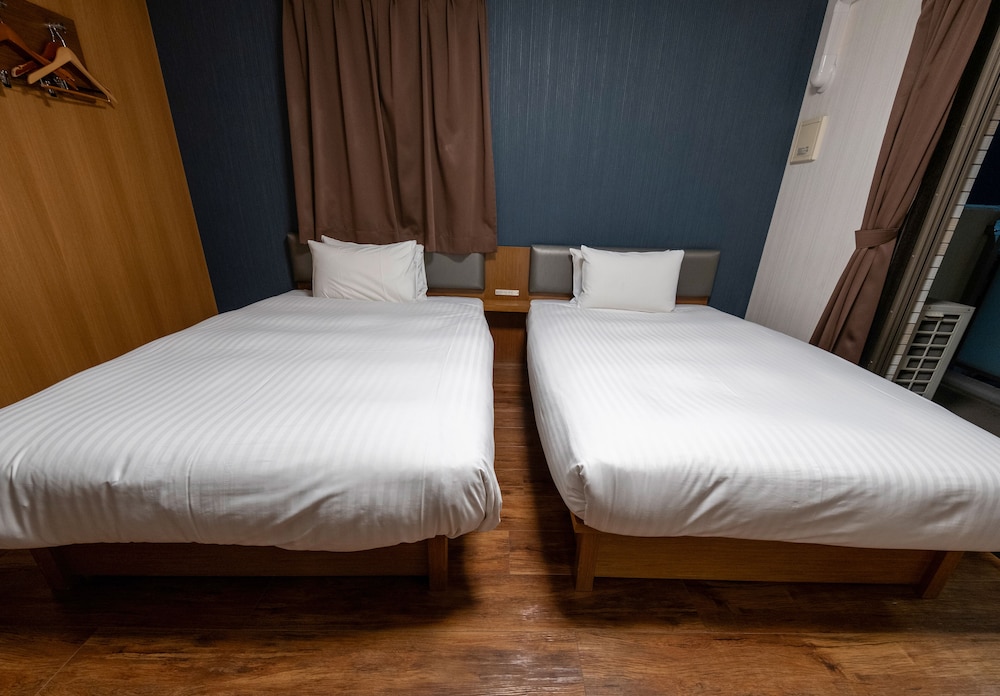 ベーシック ツインルーム 2 ベッドルーム 禁煙 客室17 | ホテルトラッド大阪鶴橋
