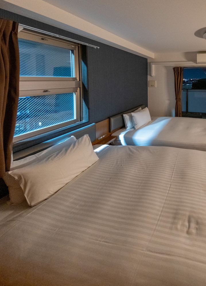 ベーシック ツインルーム 2 ベッドルーム 禁煙 客室15 | ホテルトラッド大阪鶴橋