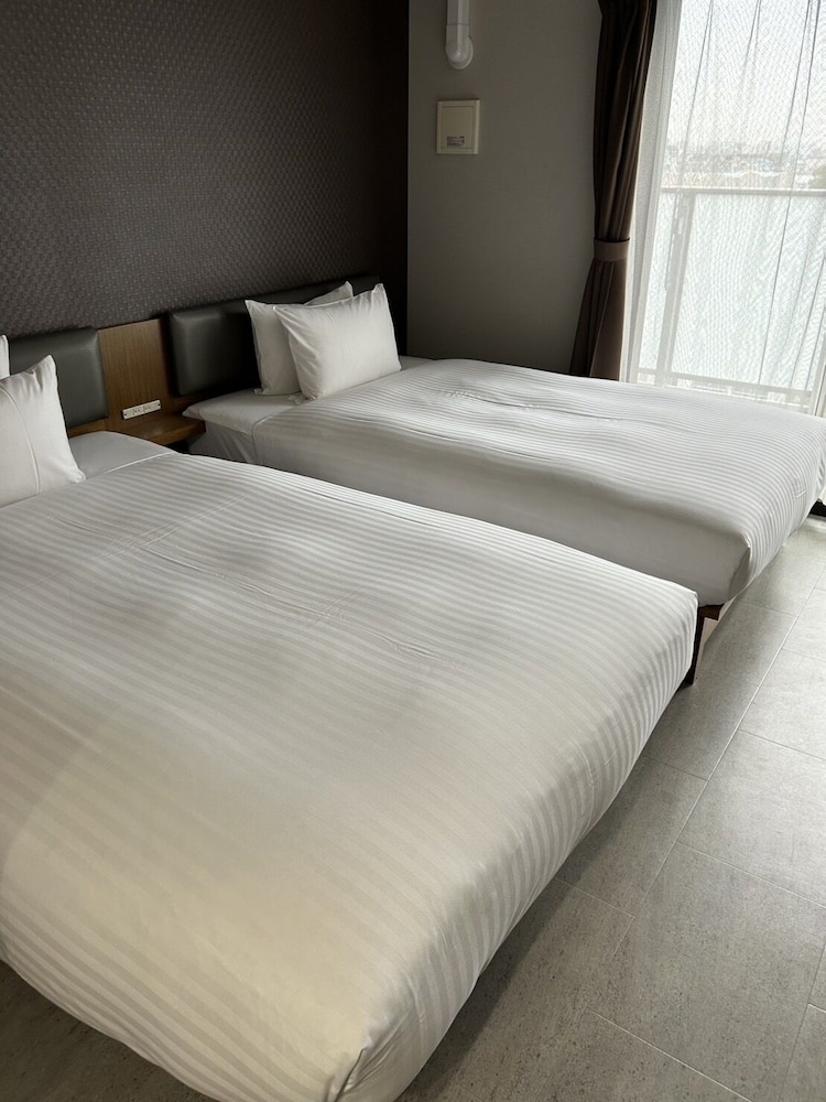 ベーシック ツインルーム 2 ベッドルーム 禁煙 客室11 | ホテルトラッド大阪鶴橋