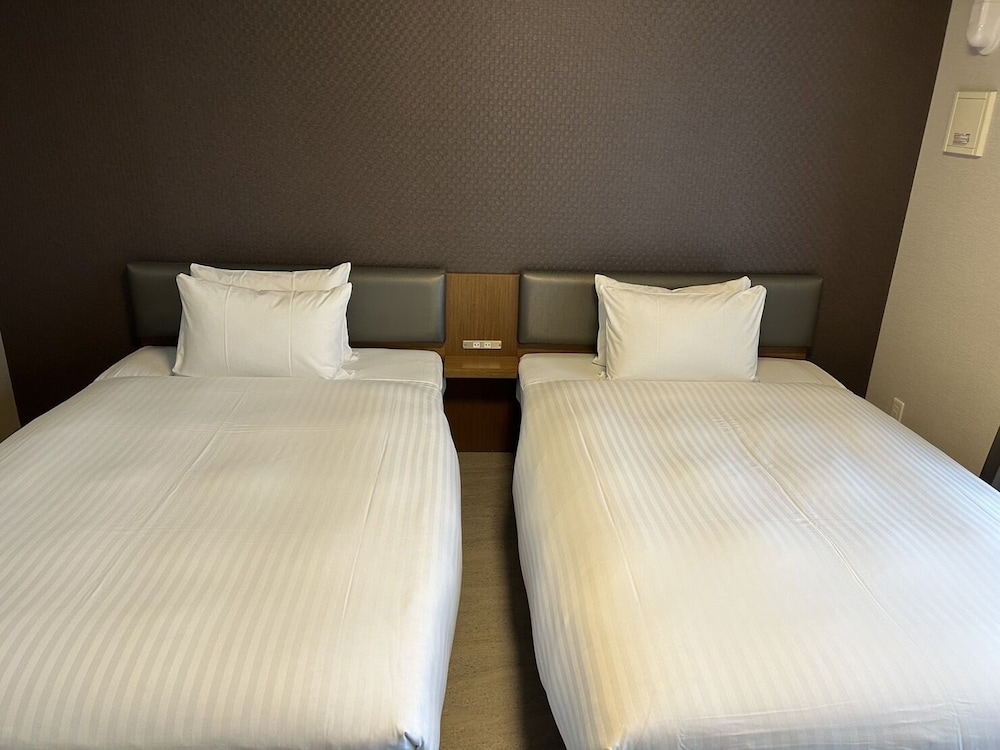 ベーシック ツインルーム 2 ベッドルーム 禁煙 客室8 | ホテルトラッド大阪鶴橋