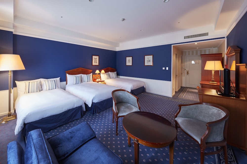 デラックスデザイナールームトリプル[初日入場券購入必須/翌日1DAYパスポート付] 禁煙 | ホテルアムステルダム ハウステンボス