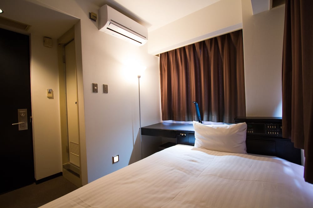 シングルルームB 禁煙 客室1 | グリーンリッチホテル大分都町