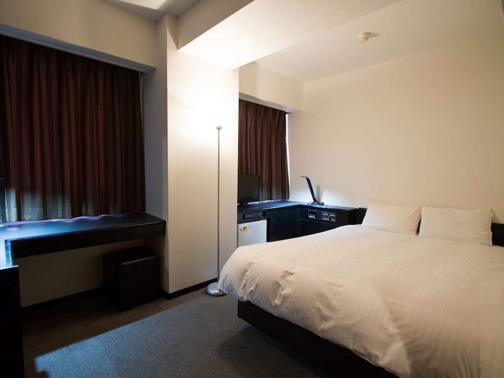 ダブルルーム 禁煙 客室1 | グリーンリッチホテル大分都町
