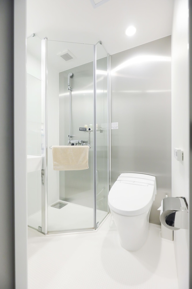 ダブルルーム(バストイレ付き) 客室1 | UNPLAN Kagurazaka