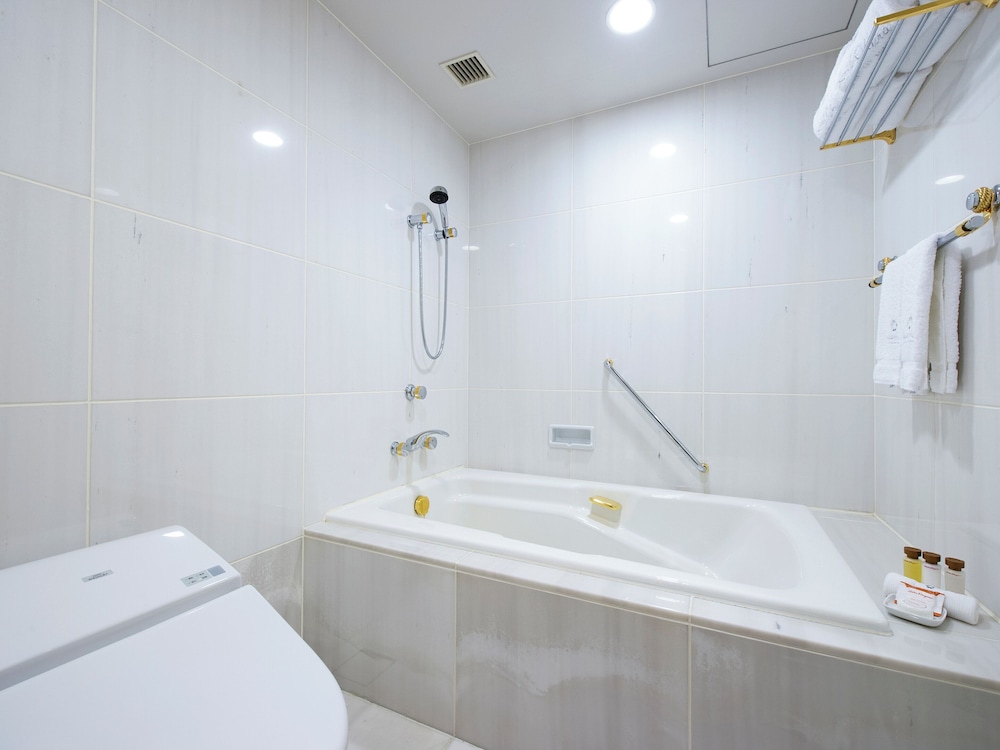 ジュニアスイート　禁煙 バスルーム0 | ホテルオークラ JR ハウステンボス