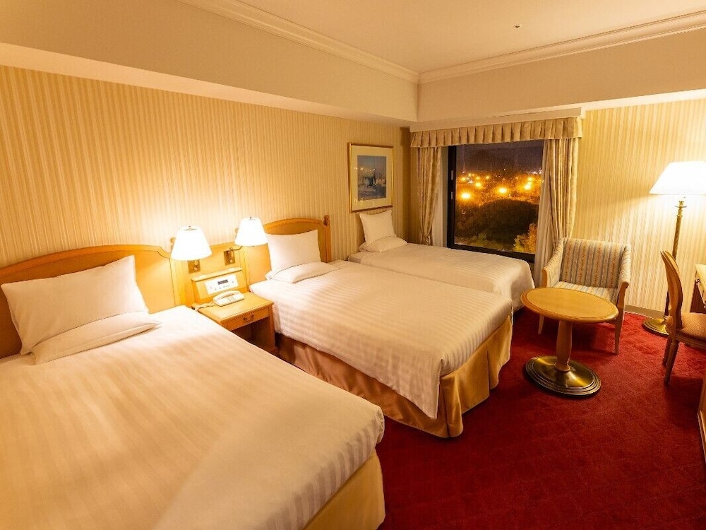 スタンダード トリプルルーム ステーションビュー 禁煙 客室2 | ホテルオークラ JR ハウステンボス