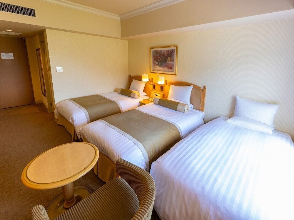 スーペリア トリプルルーム ステーションビュー 禁煙 客室2 | ホテルオークラ JR ハウステンボス