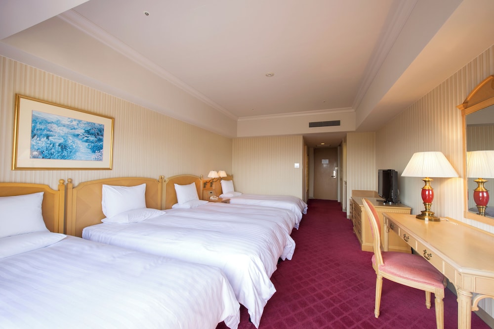 スタンダード 4人部屋 パークビュー 禁煙 客室2 | ホテルオークラ JR ハウステンボス