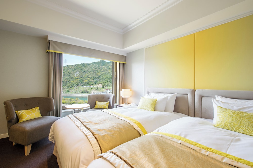 プレミアムツインルーム ステーションビュー 禁煙 | ホテルオークラ JR ハウステンボス