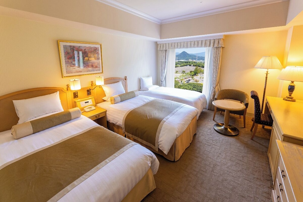 スーペリア トリプルルーム ステーションビュー 禁煙 | ホテルオークラ JR ハウステンボス