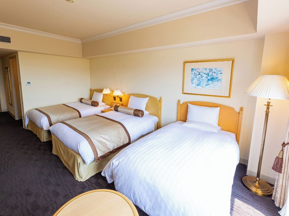 スーペリア トリプルルーム パークビュー 禁煙 客室2 | ホテルオークラ JR ハウステンボス