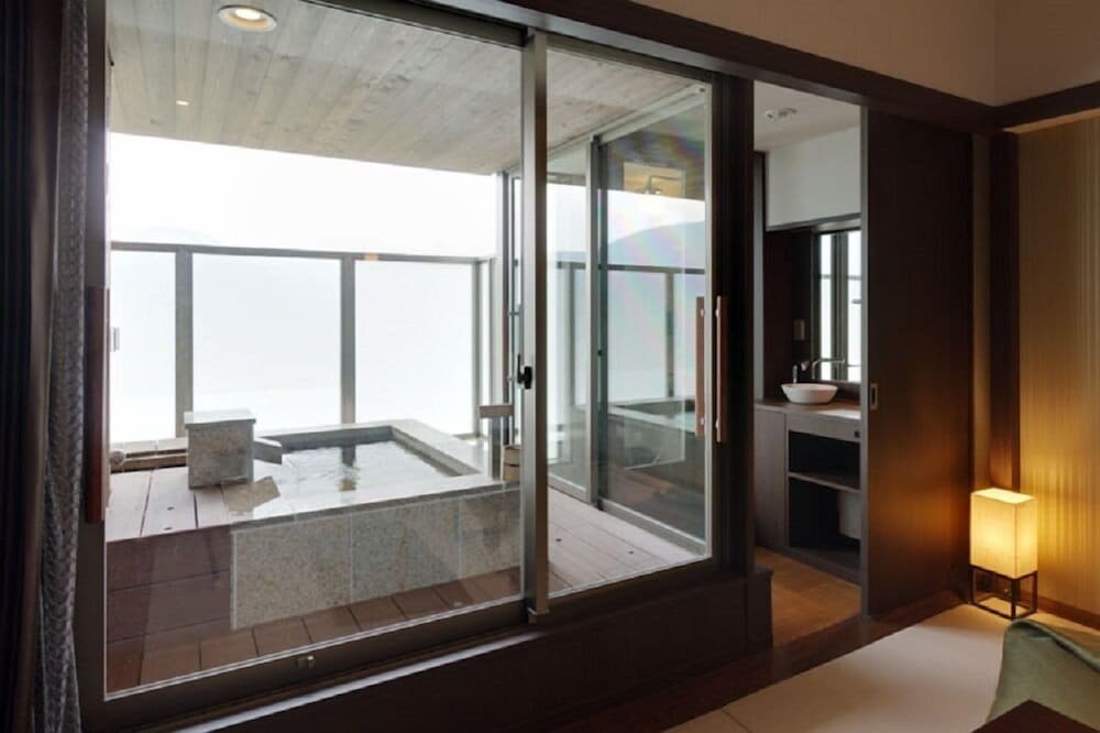 本館 プレミアデラックス和洋室露天風呂付 禁煙 客室2 | ラフォーレ箱根強羅 湯の棲