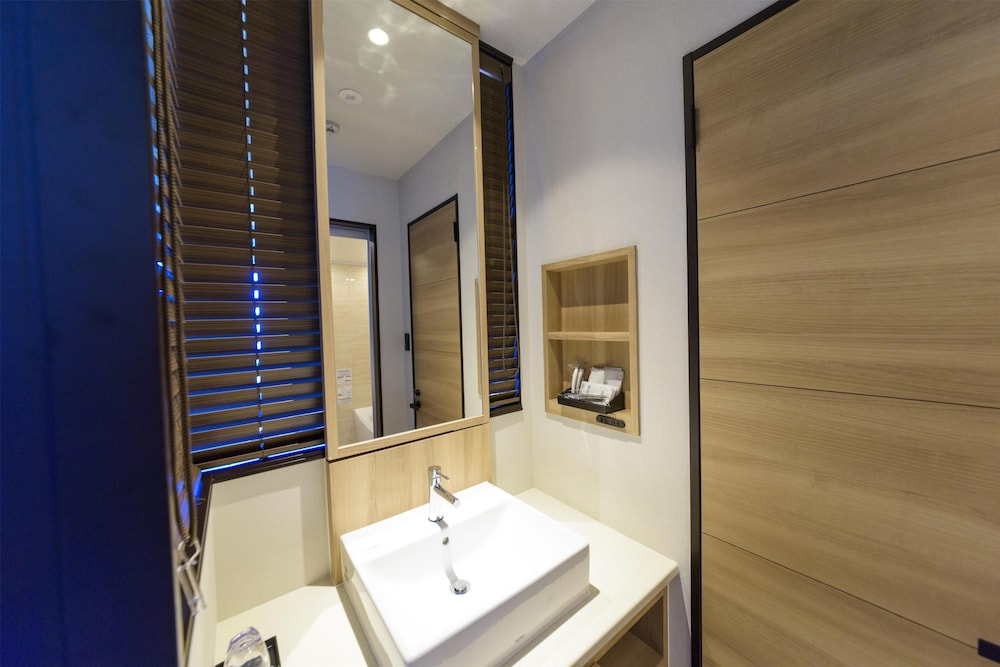 エグゼクティブ ルーム シングルベッド 2 台 禁煙 オーシャンフロント (with Extra Bed) 客室6 | ベストウェスタン沖縄幸喜ビーチ