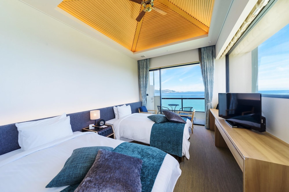 エグゼクティブ ルーム シングルベッド 2 台 禁煙 オーシャンフロント (with Extra Bed) 客室5 | ベストウェスタン沖縄幸喜ビーチ