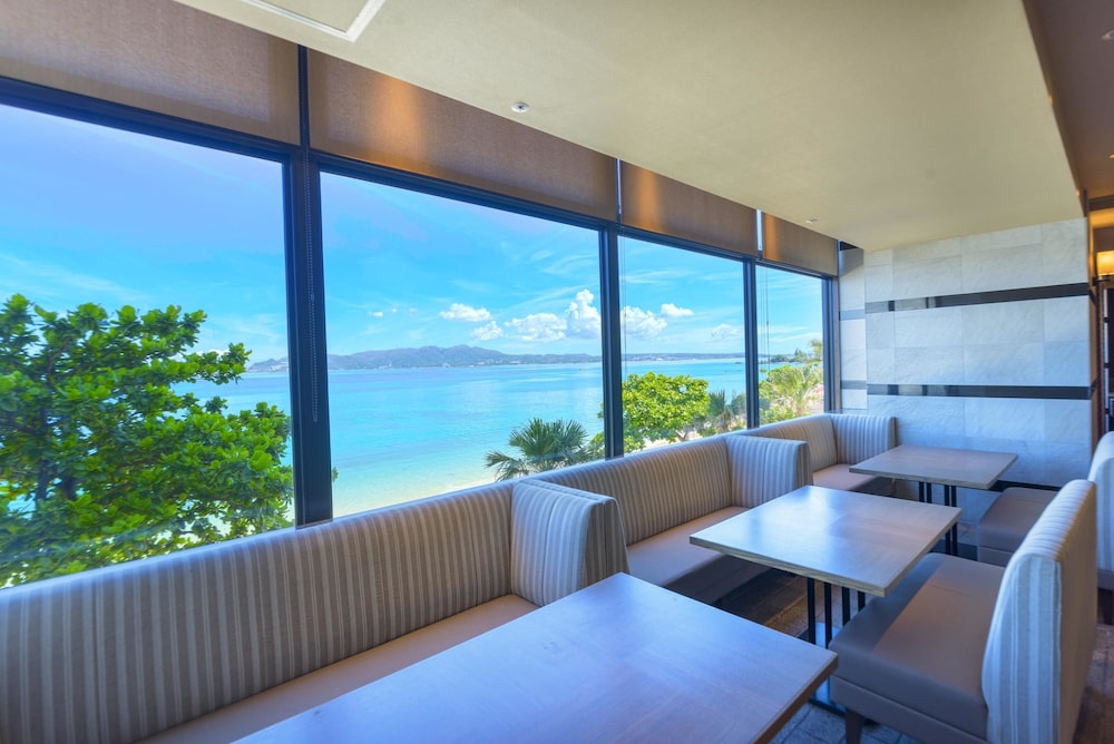 朝食スペース1 | ベストウェスタン沖縄幸喜ビーチ 朝食スペース1 | ベストウェスタン沖縄幸喜ビーチ