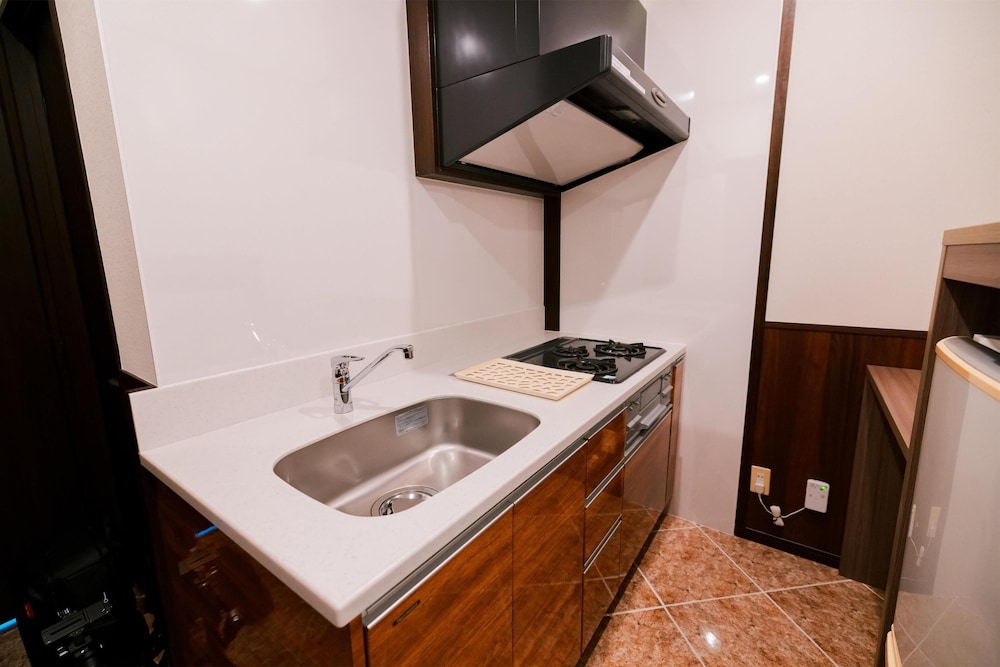 デラックス ルーム ベッド (複数台) 禁煙 オーシャンフロント 専用簡易キッチン0 | ベストウェスタン沖縄幸喜ビーチ