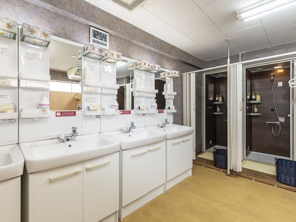 オーシャンビュー和洋室A 共用バスルーム 共用バスルーム0 | おもてなしホステル 宮島