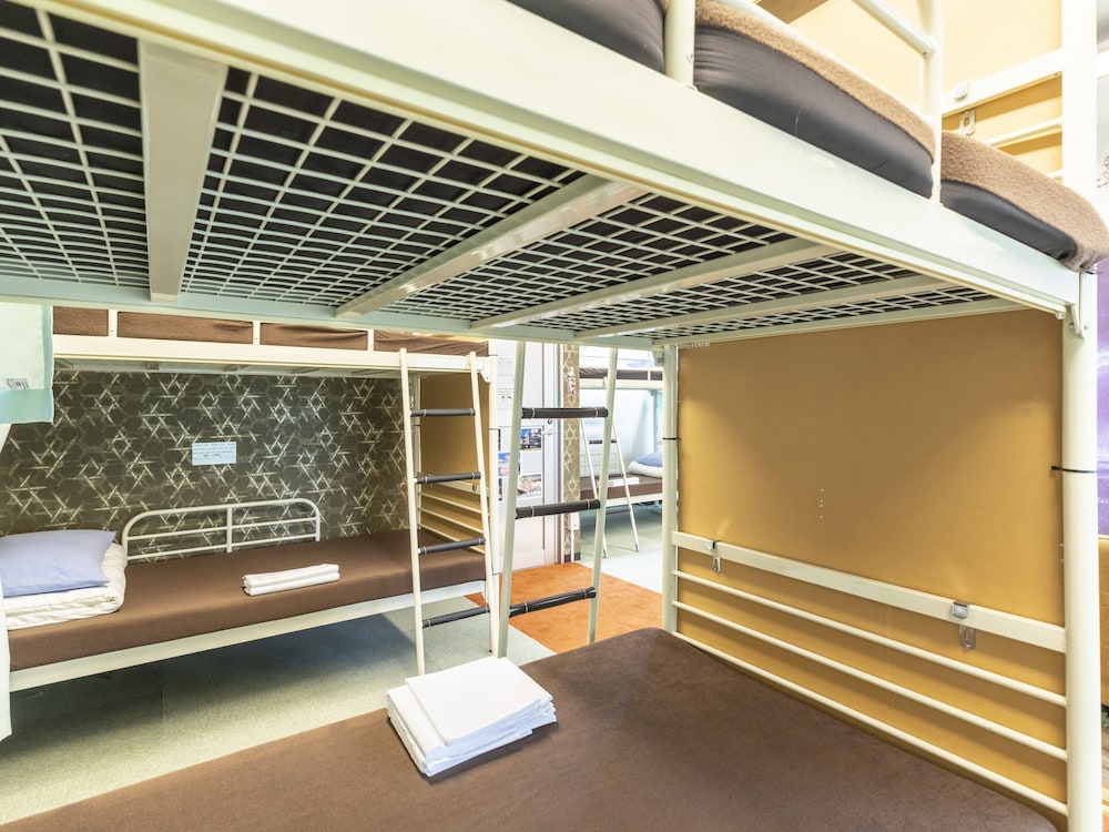 デラックス ルーム 禁煙 共用バスルーム 客室11 | おもてなしホステル 宮島