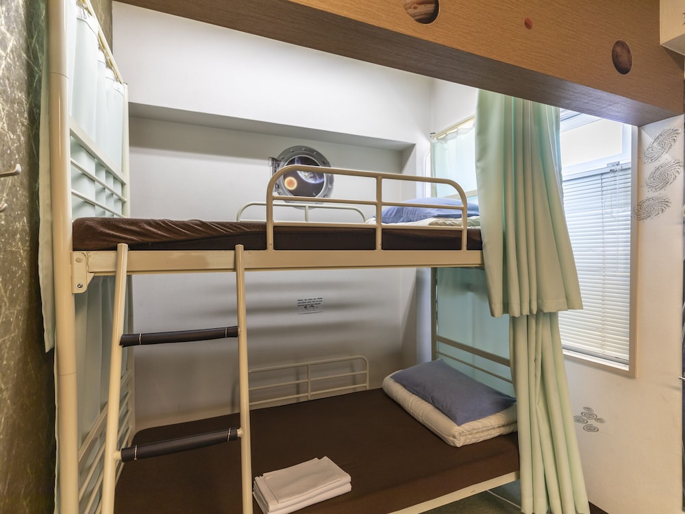 デラックス ルーム 禁煙 共用バスルーム 客室14 | おもてなしホステル 宮島