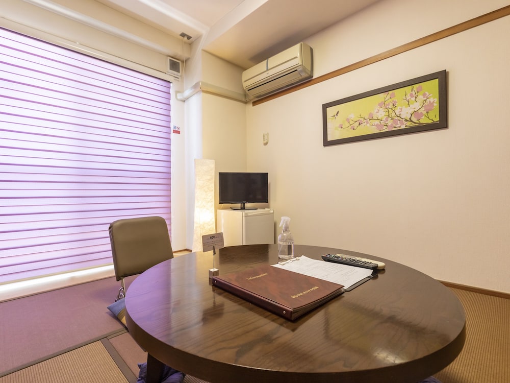 オーシャンビュー和洋室A 共用バスルーム 客室1 | おもてなしホステル 宮島