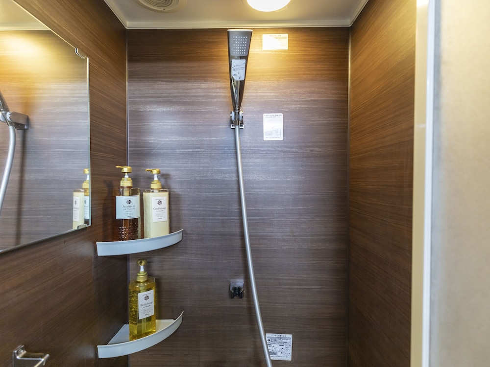 オーシャンビュー和洋室A 共用バスルーム 共用バスルーム5 | おもてなしホステル 宮島